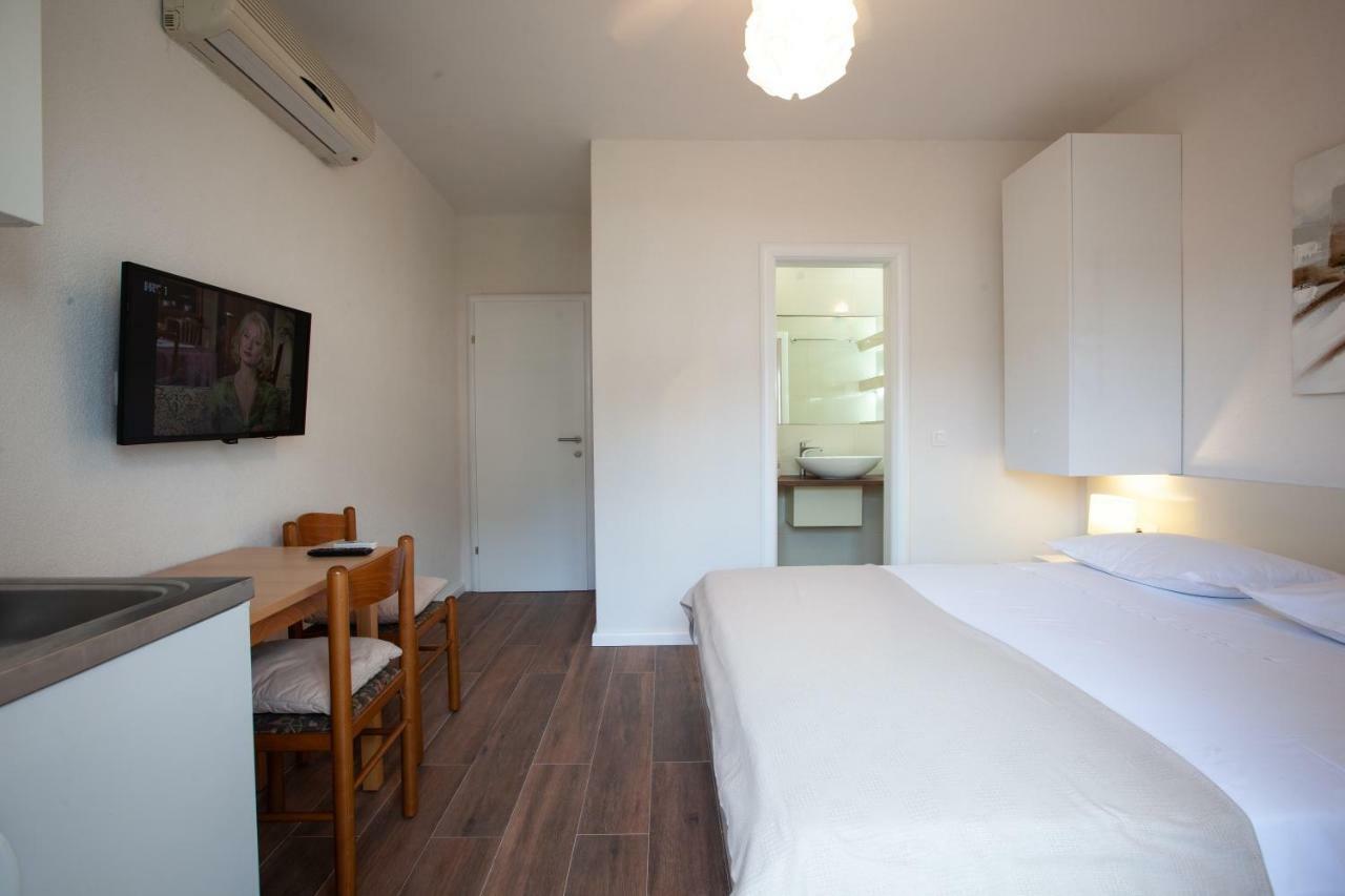 Apartmani Tina Podgora Extérieur photo