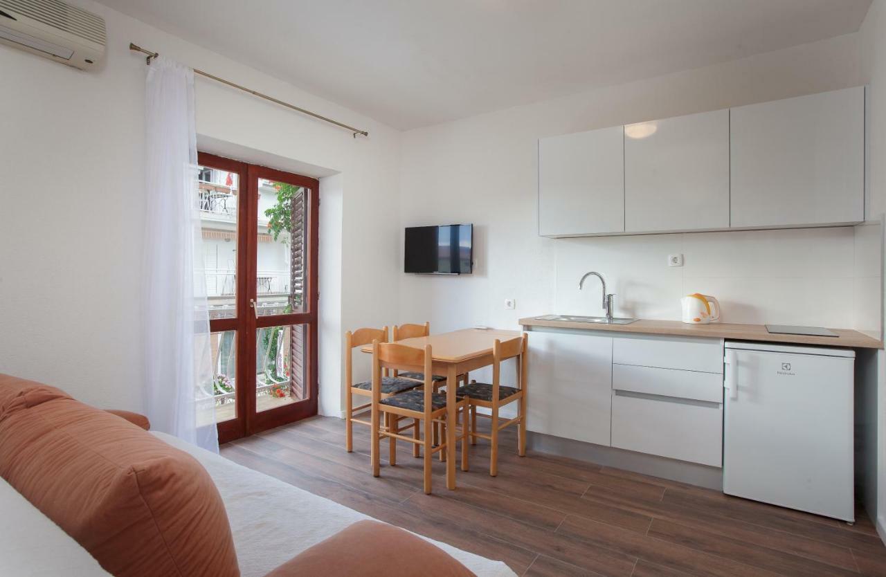 Apartmani Tina Podgora Extérieur photo